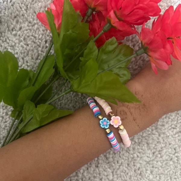 Flower power bracelet