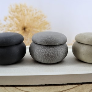Kleine Schmuckdose Schmuckschatulle aus Beton zur Aufbewahrung kleiner Schätze, Geschenk für Mama