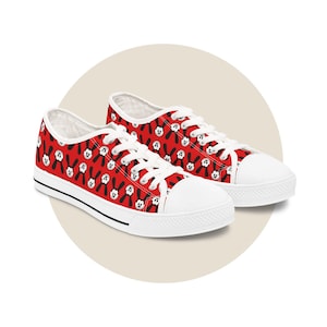 Vintage Oswald the Lucky Rabbit Women&#39;s Low Top Sneakers - Retro Cartoon Character Shoes, Oswald Fan Gift, Unique Sneakers
