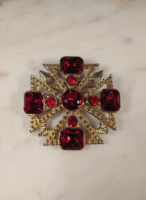Maltese CROSS Brooch