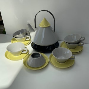 Sällsynt Atelier teservis för 6 personer av Thomas Germany | V-formad Bauhaus-stil | Grå och gul modernistisk design | Tekanna, koppar, fat och värmeelement