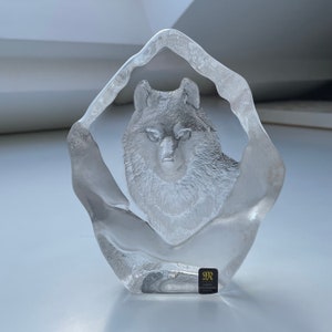 Paperweight Wolf Malares Mats Jonasson Sweden crystal glass