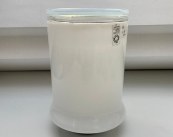 Murano Leucos Table Lamp – White Milk Glass with Light Blue Rim – Italian Vintage Design Lighting