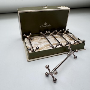 Silver metal knife rest set Perles Louis XVI Christofle Paris France silver-plated retro