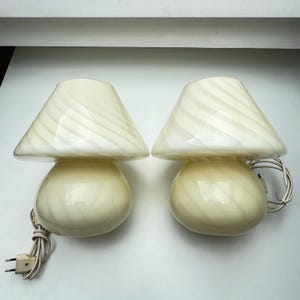 Pair of Murano Mushroom Lamps – Vintage Cream White Swirl Glass Table Lamps – Mid-Century Modern Lighting