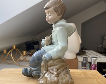 Figurine Boy with a rabbit Nao Lladro Spain porcelain