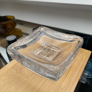 See poche Days Bertil Vallien Kosta Boda Sweden glass