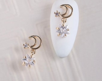 High Quality Zircon Nail Jewelry - Hollow Moon - 2 Pieces