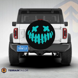 Purge Mask Artistik: Entfesseln Sie Popkultur auf Ihrem Ersatzteil passt für Jeeps, Broncos, SUVs, Camper, RVs | Kostenloser Versand | Keine Rückfahrkamera Option
