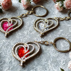 Luxury Heart Keychain – Sparkling Crystal & Gem Charm – Gift for Women or Bag Accessory. Heart Keychain