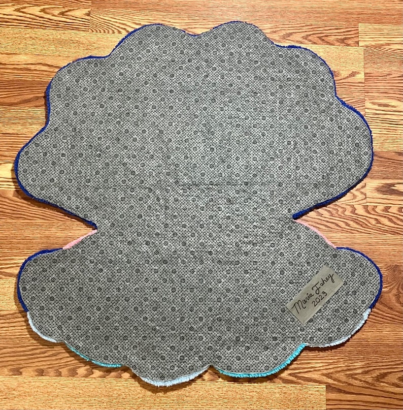 Clamshell W/ Pearl Tufted Rug - Etsy
