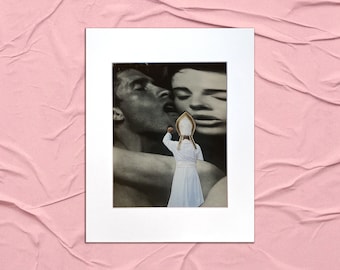 Alguien está en la puerta - Collage surrealista original