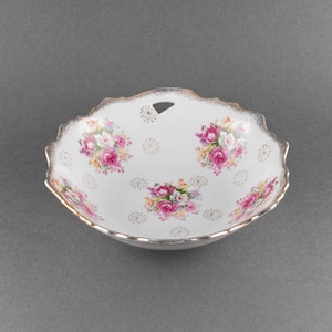 Bol de service floral vintage bol avec bord doré et trou pour le doigt, bol de fruits Trimont Ware Japon, décoration florale du milieu du siècle, cadeau de shower de mariage