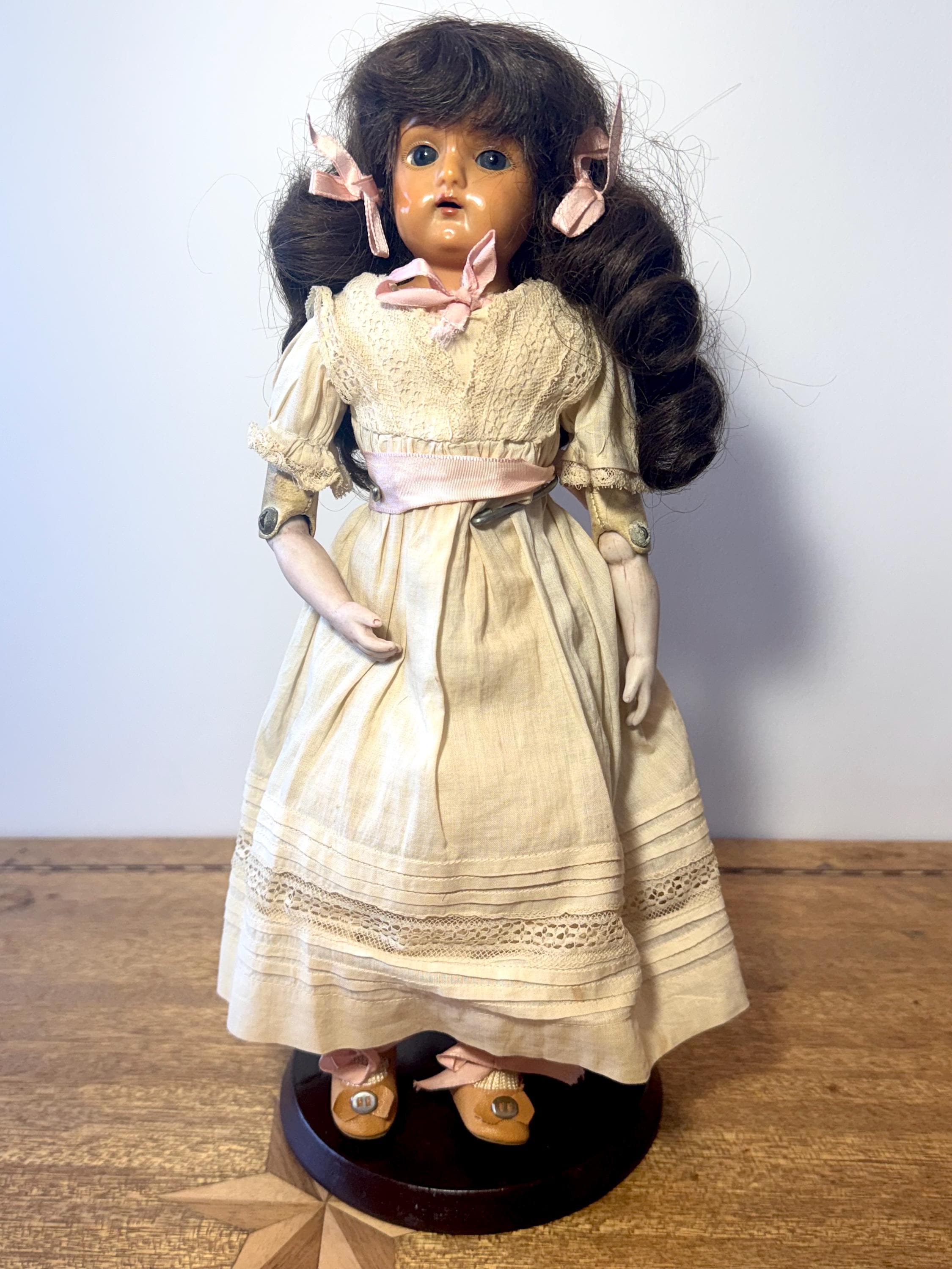 Antique 1800s Porcelain Doll - Etsy Canada