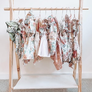 Tringle à vêtements pour enfants Porte-manteau en bois pour enfants Rangement pour garde-robe