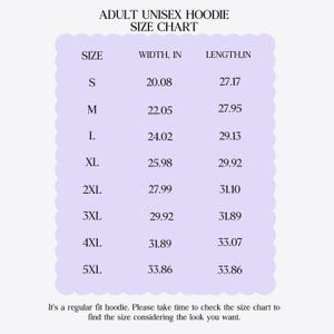Pu&ograve; includere: Tabella delle taglie per una felpa con cappuccio unisex, che mostra le misure di larghezza e lunghezza in pollici per le taglie dalla S alla 5XL.