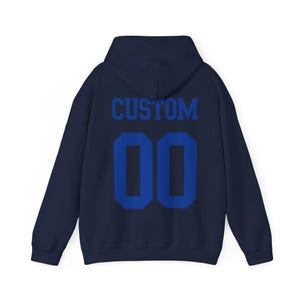 Felpa con cappuccio con testo e numero personalizzati, felpa con cappuccio con nome della squadra, felpa con cappuccio con design della maglia, felpa con cappuccio con numero personalizzato immagine 10
