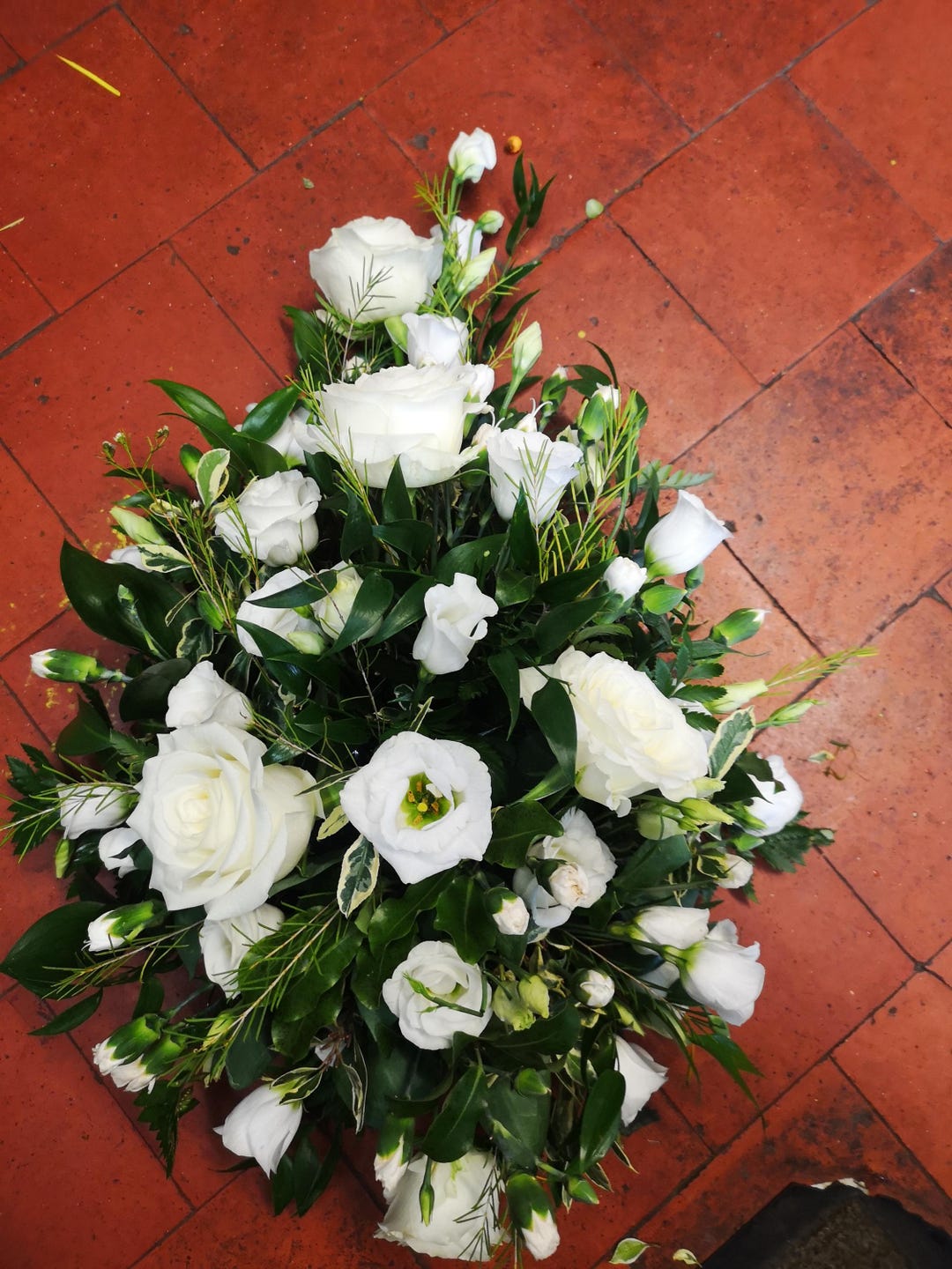 Funeral Spray: Fresh White Sympathy Flowers - Etsy UK