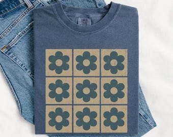 Retro Flowers Shirt, Distressed Flowers T Shirt, Boho Floral TShirt, Gift For Mom Tee, Spring T Shirt Trendy Floral Retro Sweatshirt