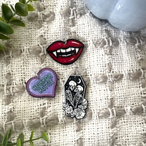 Horror Halloween Kindle Charms | iPhone Charm | Kindle Accessories | USB Plug | USB C Plug | Bookish Charm | Gift for Readers