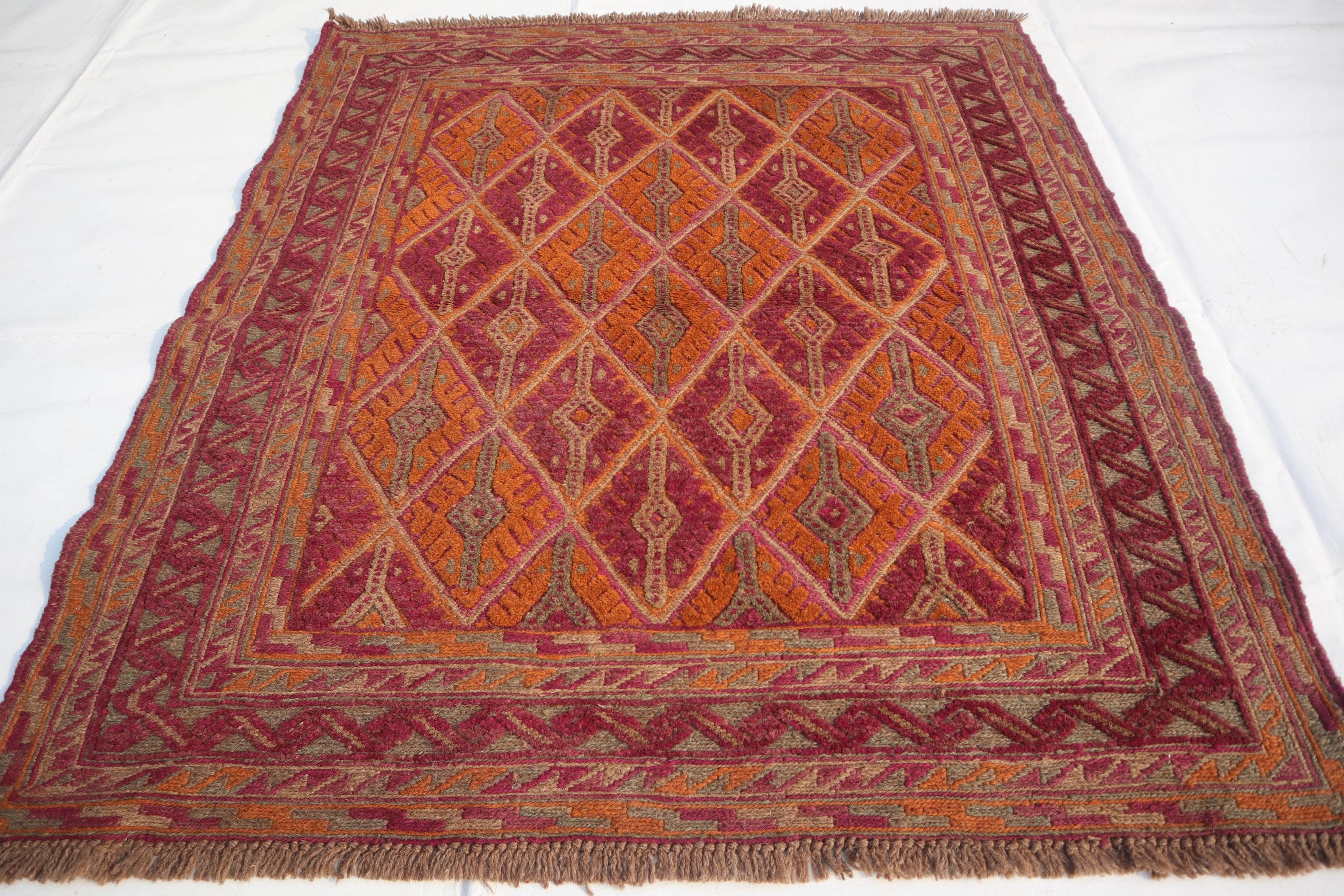 ハンドノットウールラグ、4x4ソフトパイルマシュワニラグ、幾何学模様