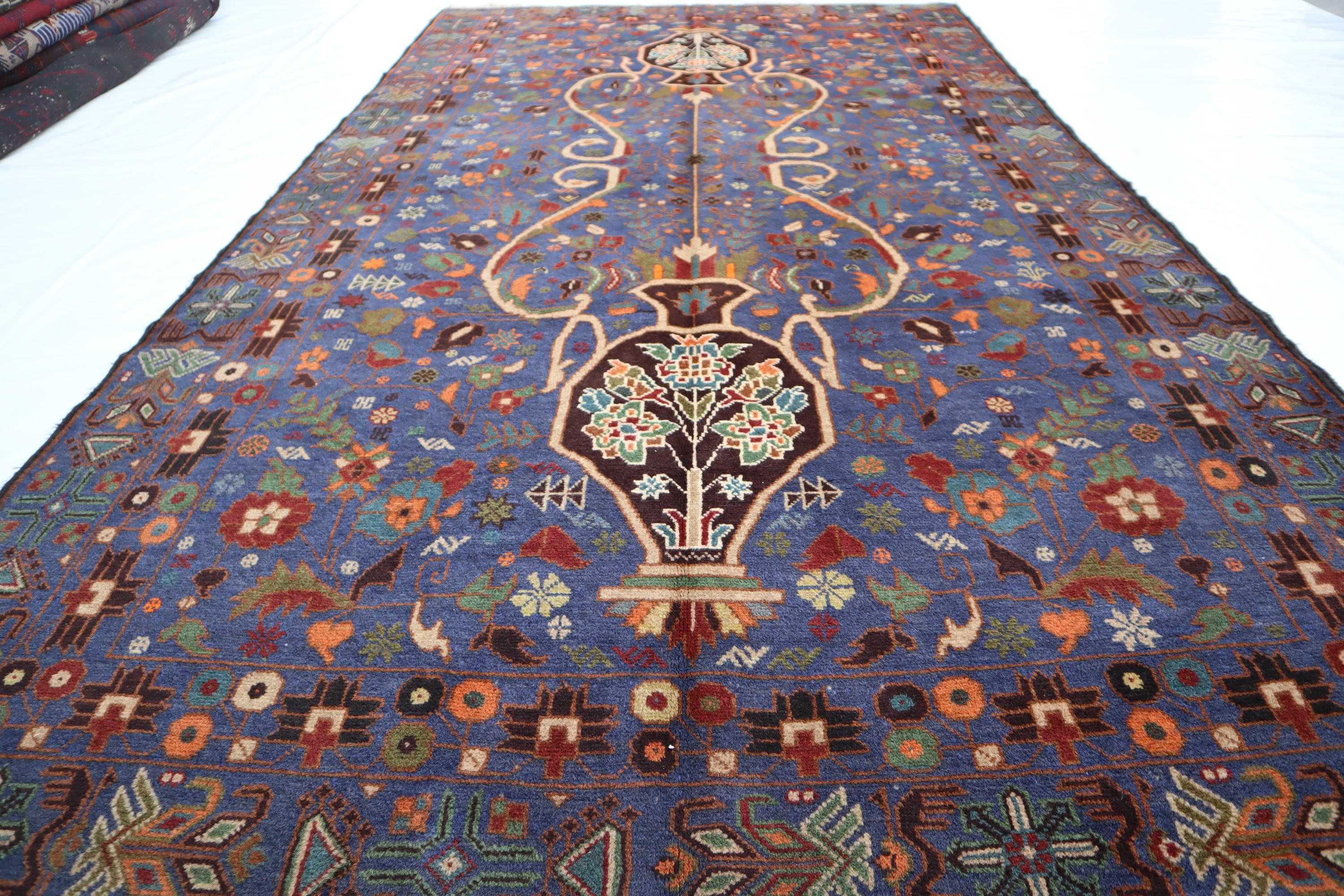 ビンテージラグ　伝統的　ウールラグ　アフガニスタン アフガニスタンのヴィンテージラグ、4x7インチのハンドノットウール