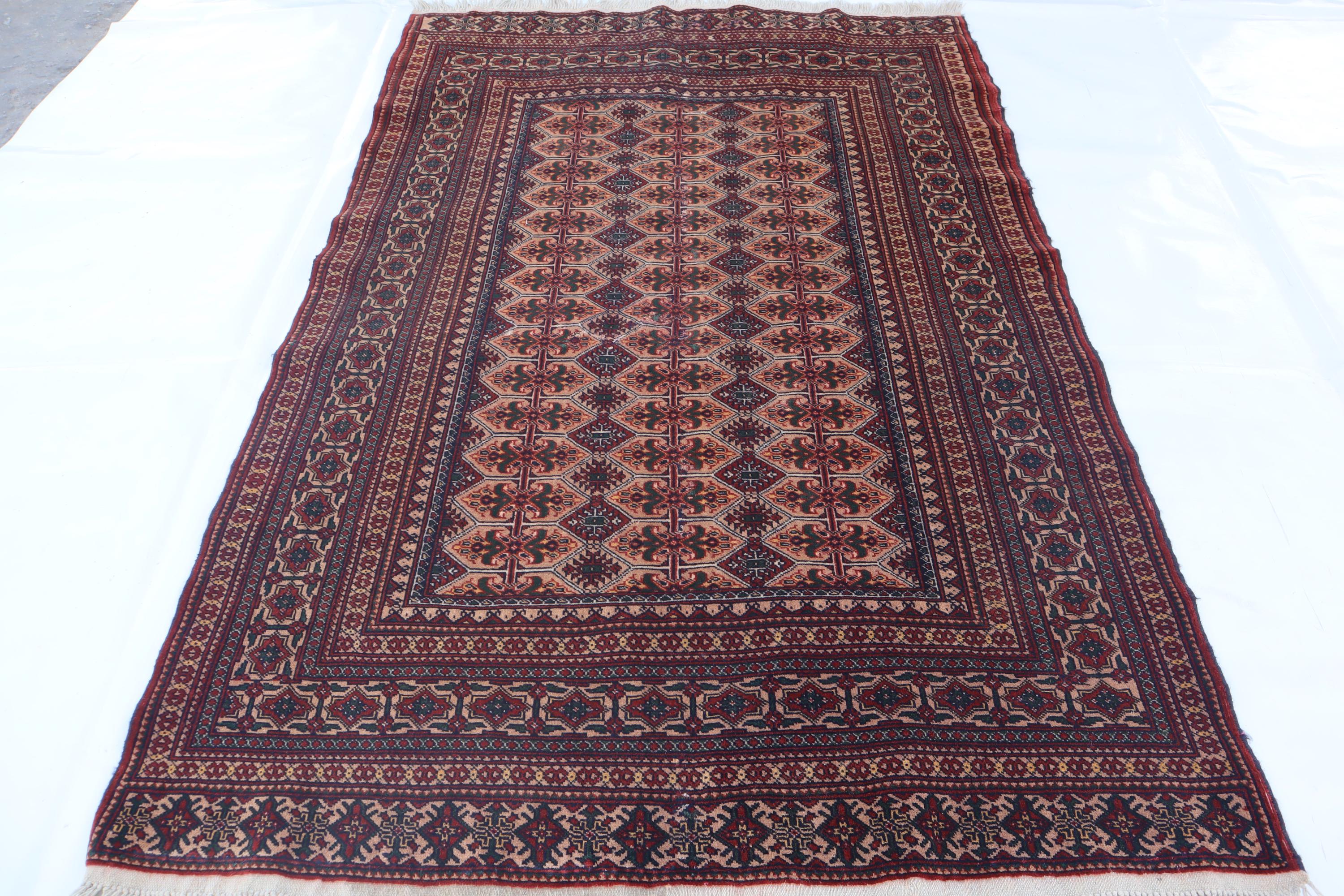 ウール製 幾何学模様ラグ トルケメン族　年代物 ウール製 幾何学模様ラグ トルケメン族 年代物