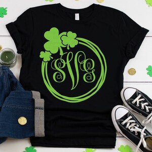 Día de San Patricio svg, Monograma svg, Monograma de trébol svg, Monograma de trébol svg, Marco svg, Monograma de círculo svg, Archivo de corte, Silueta, Cricut