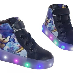 Zapatillas luminosas inspiradas en Sonic para niños