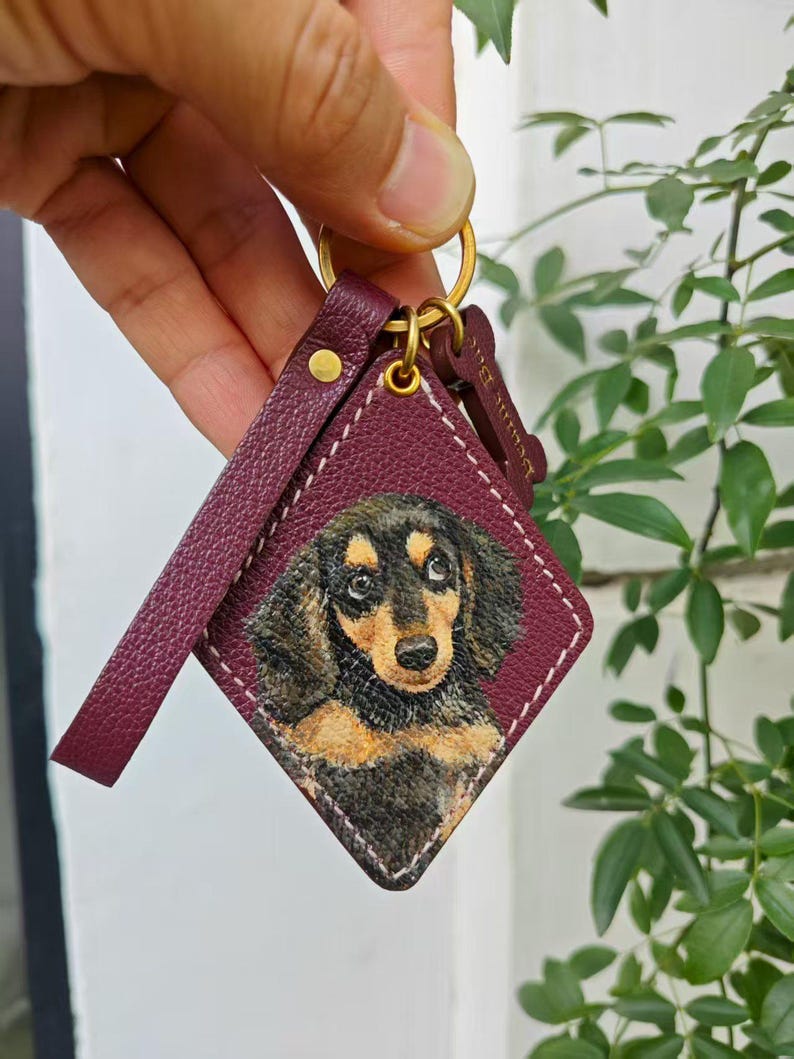 Hand-Painted Pet Portrait Leather Bag Charm - Custom Dog Cat Keychain - Diamond Key Chain Red-Pebbled Calf