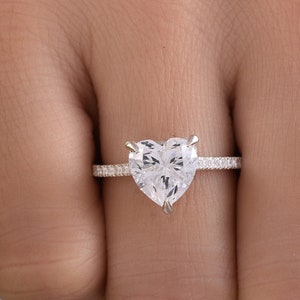 Herz Cut Moissanite Verlobungsring, Herz Cut Diamantring, farblose Moissanite Versprechensring, 14K Gold Hochzeit Brautring Geschenk für Frauen