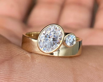 Breites Band Oval und runder Schnitt Verlobungsring für Frauen-Lünette Set Ehering-Einzigartiges Dickes Band Made Solitaire Ring-14K Solid Gold Ring