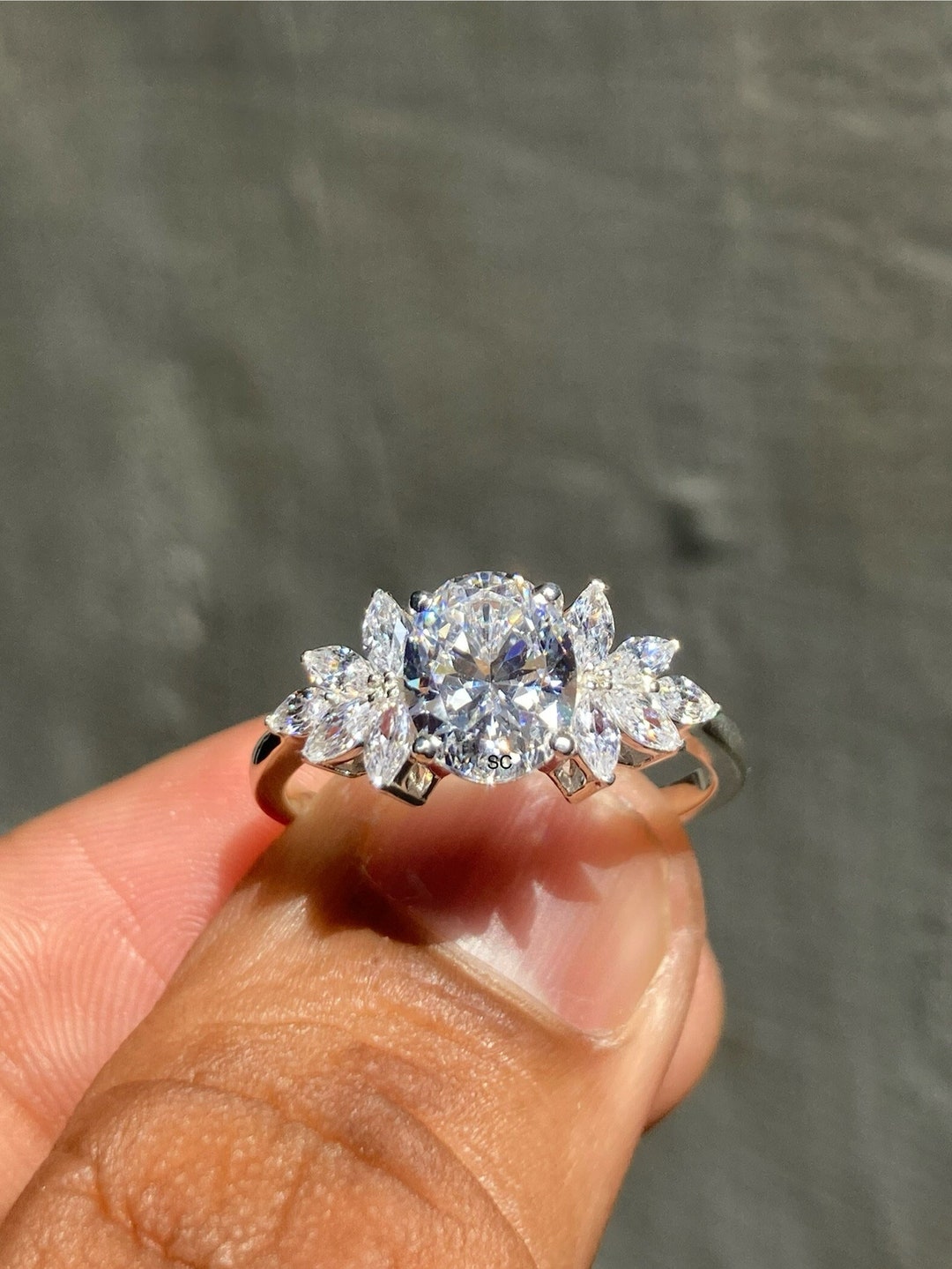 Oval Cut Moissanite Engagement Ring-14k Solid Gold Unique Wedding Ring ...
