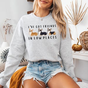 Womens Corgi Sweatshirt Dog Parent Present Funny Kids Corgi Sweatshirt Gift for Corgi Lover Crewneck Youth Corgi Sweater Corgi Mom Gift for Her