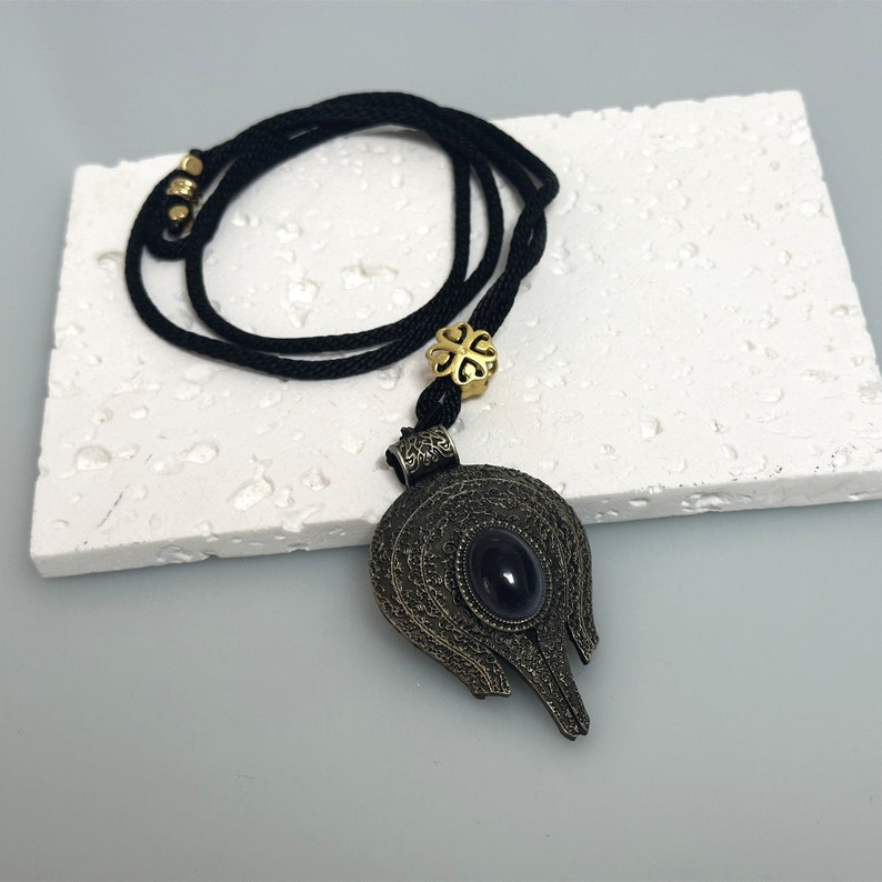 Godslayer's Seal Pendant Metal necklace, Birthday gift , Gift for game fans zdjęcie 2