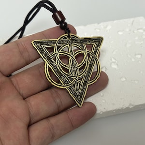 Golden Order Seal Pendant Metal necklace, Birthday gift , Gift for game fans zdjęcie 4