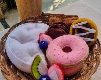 Felt Quiet Pretend Play Toys Cheese and Crackers Fruit Donuts Picnic Food, Montessori, Kitchen Market, Healthy Snack Childrens Birthday Gift