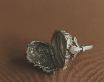 Antique Poison Box Ring Vintage Goddess Face Ring Sterling Silver Look Secret Compartment Ring Gothic Victorian Jewelry