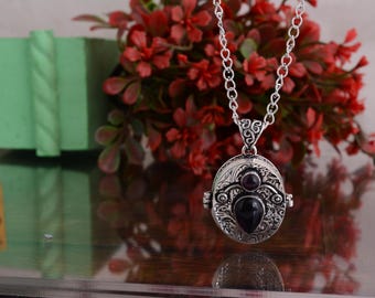 Amethyst Black Onyx Poison Box Pendant Necklace, Vintage Silver Locket, Boho Gothic Jewelry, Secret Compartment Pendant, Amulet Locket