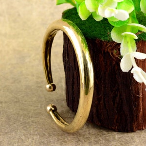 Chunky Brass bracelet, Rigid circle bracelet, Solid brass bracelet, Adjustable Bracelet, Tribal bracelet, Ethnic bracelet, Cuff Bracelet