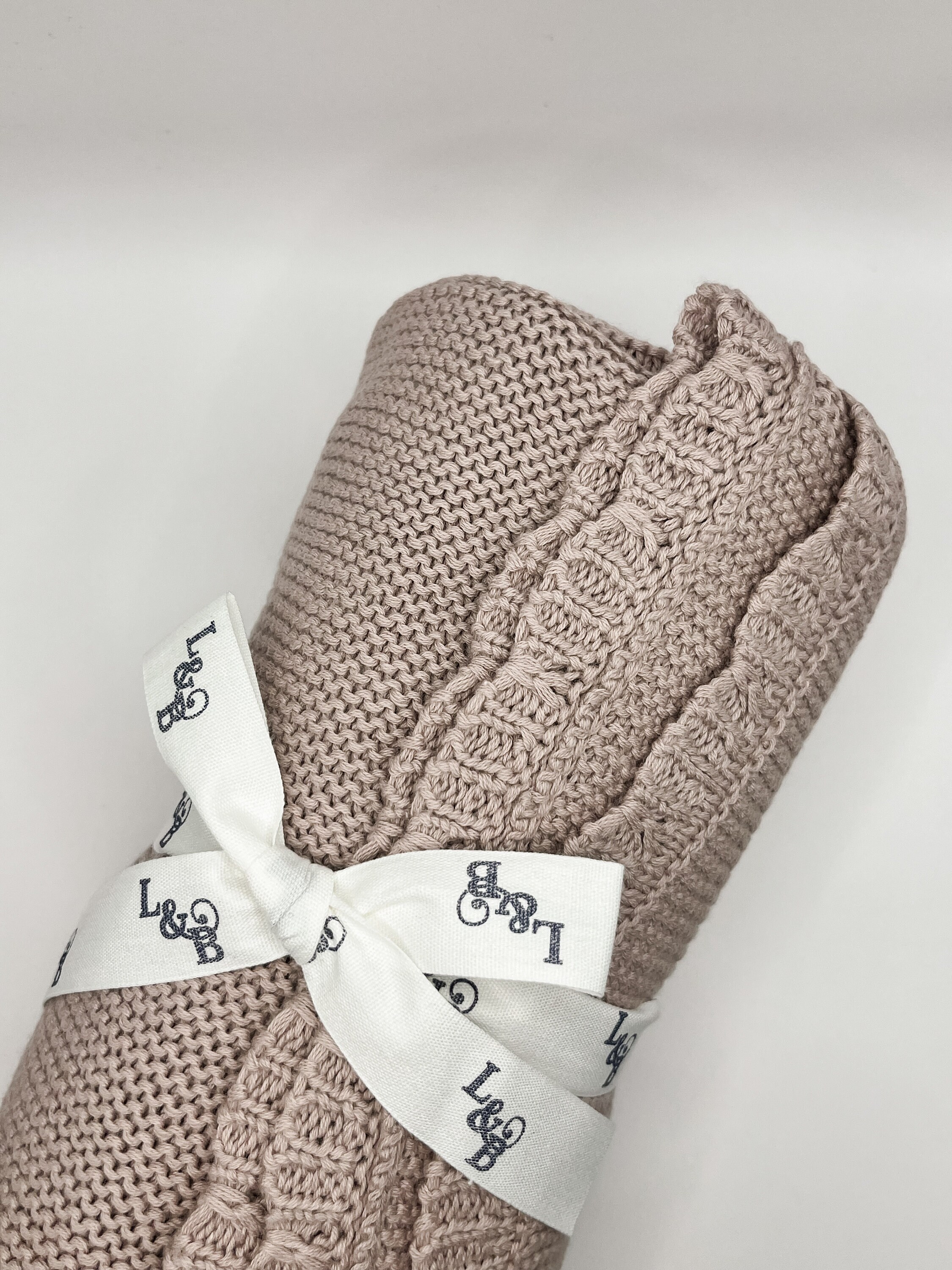 100% Cotton Knit Baby Blanket, Scalloped Edge Baby Blanket
