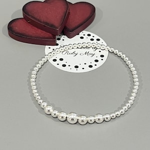 Pulseira de contas de prata esterlina, pulseira elástica empilhável, contas de tamanhos mistos, presente para ela