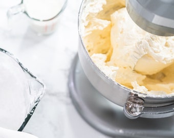 Creamy Butter Bliss: Milchbuttercreme-Rezept - Ein luxuriöser Genuss!