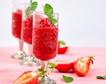 Handmade Strawberry Sorbet Recipe, PDF Download, Create Refreshing Desserts, Ideal DIY Culinary Adventure Gift