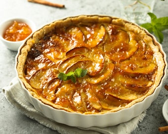 Autumn's Finest: Apple Tart Recipe - Sweet Cinnamon Apples in Buttery Crust!