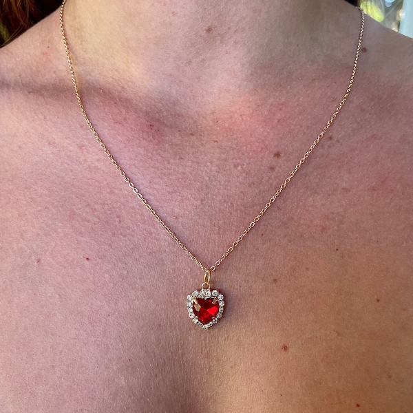 Collier coeur rouge, chaîne en acier inoxydable, collier pendentif femmes, collier strass argenté, collier d’amour, cadeau pour elle