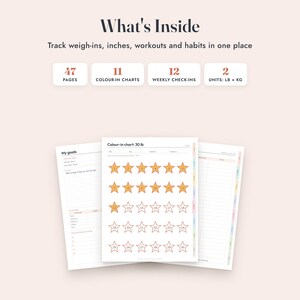 Op de afbeelding: Een digitale planner met de tekst What's Inside, Track weigh-ins, inches, workouts and habits in one place. Bevat 47 pagina's, 11 kleurdiagrammen, 12 wekelijkse check-ins en eenheden in lb en kg, inclusief een My goals pagina en een sterrenkaart.