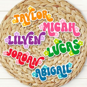 Adesivo con nome Margherita personalizzato retrò / Adesivo con nome Groovy / Adesivo personalizzato per laptop / Adesivo con nome bottiglia d'acqua / Decalcomania con nome carino colorato