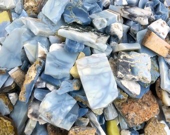 Raw Blue Opal Crystal Rough: natuurlijke platen en scherven voor sieraden