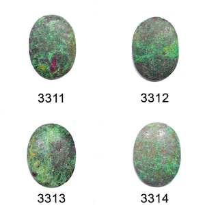 Cabochon rubis cyanite : pendentif pierres précieuses naturelles à dos plat